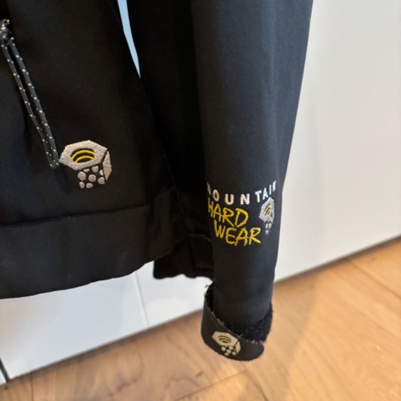 Mountain Hardwear Black Softshell Jacket Women's Size M Stretch Jacket - Picture 4 of 5